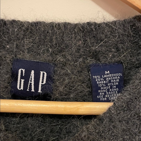 GAP Men's Charcoal Fuzzy lambswool and Angora Crewneck Sweater - Picture 2 of 5